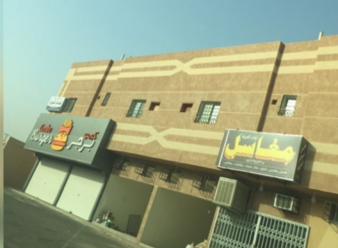 الدور الأرضي